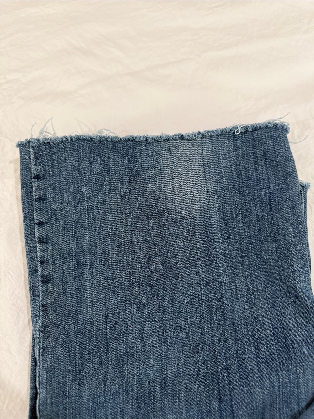Banana Republic Light Blue Frayed Hem Cropped Jeans - Picture 5 of 5